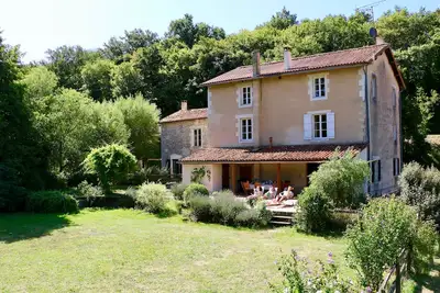 Image de Moulin de Tingaud - Un endroit facile pour mener la bonne vie