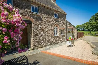 Image de Magnifique maison de vacances, endroit paisible avec piscine intérieure chauffée