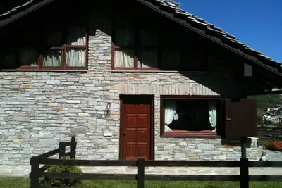 Image de Appartement Tous Conforts Proche Des Pistes De Ski Et Du Centre Du Village - L'Ideal Pour Vos Vacances D'Hiver!