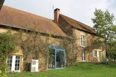 Image de Maison de caractère en pleine nature a Gibles
