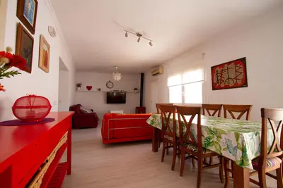 Image de Accueil chaleureux et confortable dans Tahivilla