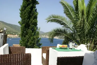 Image de Buena Vista Apartments, une chambre avec vue sur la mer