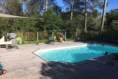 Image de Villa, all comforts, nestled in the pine forest between Aix and Cassis.