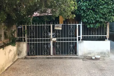 Louez l'escalier maison Août 1600 tous les mois
