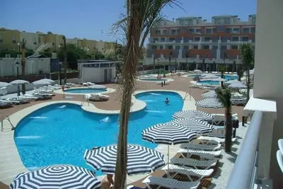 Image de Puerto Rey Appartement de vacances. Vera 100 mètres de la plage.