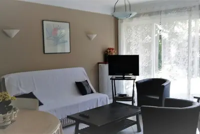 Image de Meublé Elga T2 en rez de jardin entre ville et thermes