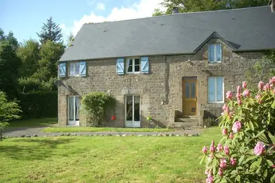 Image de Les Rochers Saint-Michel-de-Montjoie 1870481