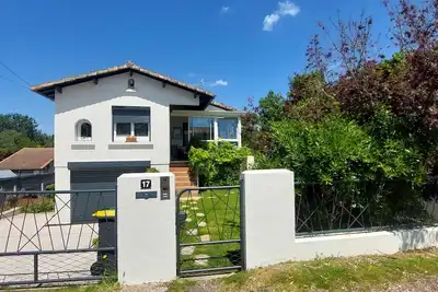 Image de Renovated house with garden, 600 metres from Platin beach, quiet area