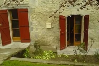 Image de Récemment rénové Grange en pierre dans un village médiéval