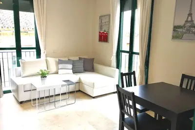 Image de Penthouse. chambres de remorquage. parking gratuit