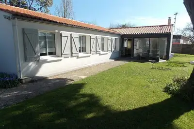 Image de belle maison de vacances proche de la rochelle
