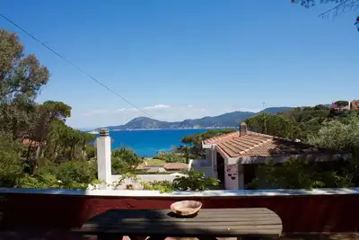 Image de Appartement dans maison familiale à 50m de deux plages (Capobianco, Padulella)