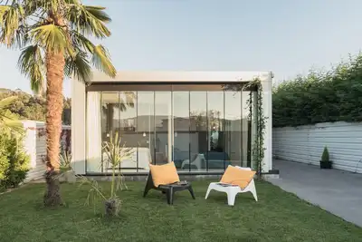 Image de Maison avec jardin et piscine à 5 minutes des plages
