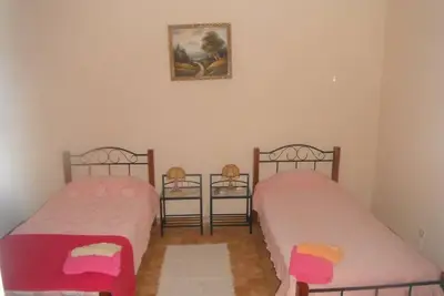 Image de Nefama Pensao - Salle Iv