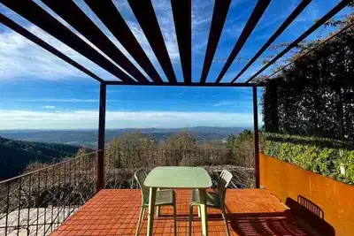 Image de Excellente maison dans les montagnes