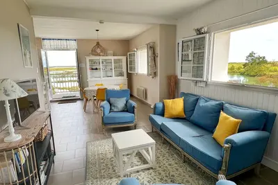 Image de Io - Gîte de charme pour 4 personnes, piscine, proche Royan