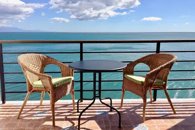 Image de Vue ensoleillée à Castillo Santa Clara