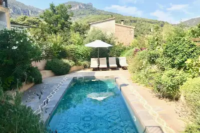 Image de Charmante maison de ville avec piscine située à proximité du centre de Soller.