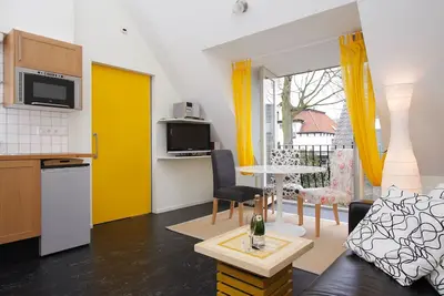 Image de Près de la nature et du centre: appartement de 2 pièces avec balcon à la française