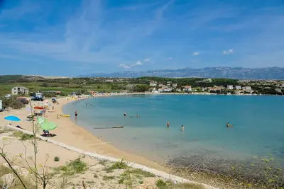 Image de Vila Caska ap 5-6 personnes, proche de Zrce, vue mer, wifi, piscine, restaurant & bar