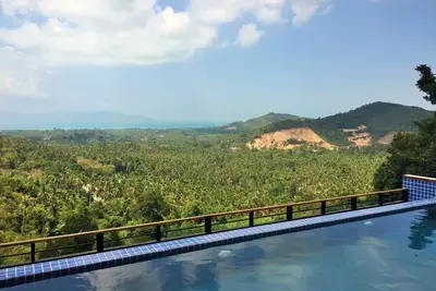 Image de Villa sur les hauteurs de Maenam