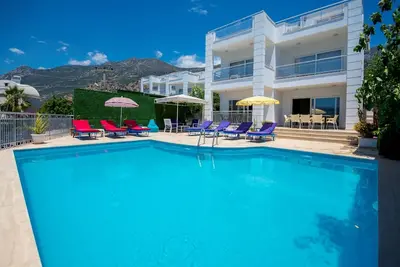 Image de Villa 4 chambres avec piscine privée et superbes vues