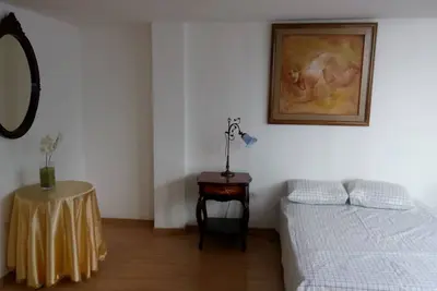 Image de Confort Familial Dans Un Appartement De Luxe, MEUBLÉ, Spacieux Et Central