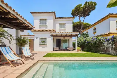 Image de Le piment Villa avec piscine à 400m de la plage de La Barrosa.