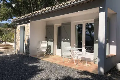 Image de Maison \"Côté piscine\" dans le Golfe le Saint Tropez