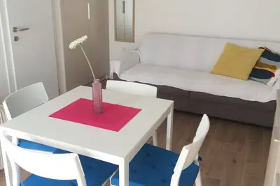 Image de Appartement à seulement 2 mètres de la plage - île de Rab - adapté aux familles