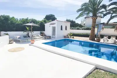 Image de Une élégante villa espagnole typique et moderne, avec tout le confort. .