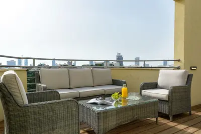 Image de Luxueux Penthouse-Solarium+Parking-Rothschild/Sheinkin