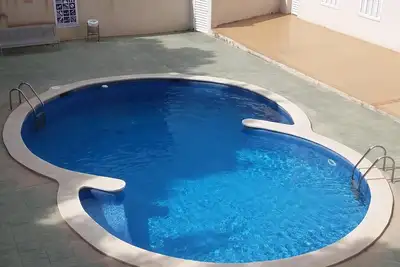Image de Bel appartement à 20 m de la plage avec piscine