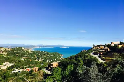 Image de Maison avec vues spectaculaires sur la mer dans le centre historique de Begur