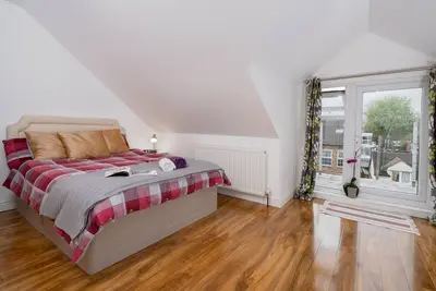 Image de 7 Chambre double Maison entièrement équipée Cuisine