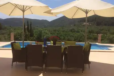 Image de Villa de luxe privée avec propre grande piscine chauffée dans la belle vallée de Jalon