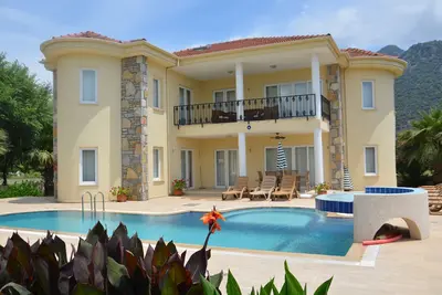 Image de Dalyan Tulip Villa - piscine privée et jardin, situation paisible