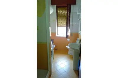 Image de \"Votre maison\". Appartement avec terrasse à 10 m de la plage!