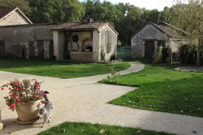 Image de Gîte de caractère, 3*, dans une ferme du Poitou (86310), en pleine nature!
