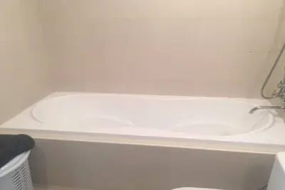 Image de 3 lits avec vue imprenable sur la fontaine à Standpoint A