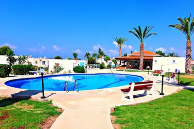 Image de Coral Bay - Superbe appartement 1 chambre - Superbes vues sur la mer - Piscine communautaire - Wifi