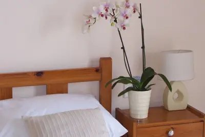 Image de Chambre confortable avec vue sur la mer idéale pour la détente