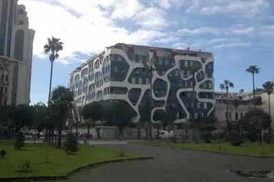 Image de Appartement dans le centre de Batoumi. Boulevard, Hôtel Sheraton, mer.