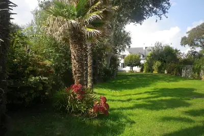 Image de Maison familiale unique avec accès direct à la plage