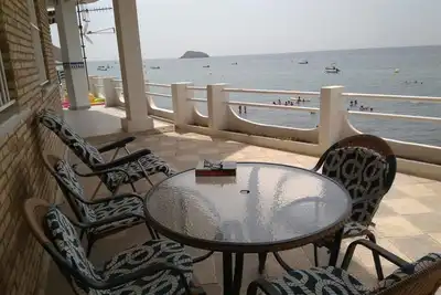 Maison de repos face à la mer Méditerranée