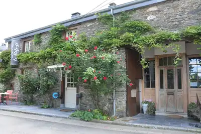 Image de Maison de vacances א Biטvre avec terrasse