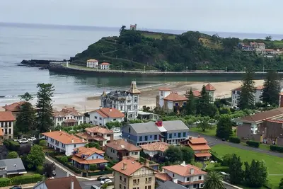 Image de Appartement confortable et neuf à 300 m de la plage de Santa Marina à Ribadesella