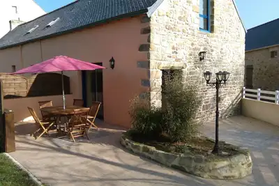 Image de Belle longère rénovée au calme, à la campagne et à 10kms de la mer