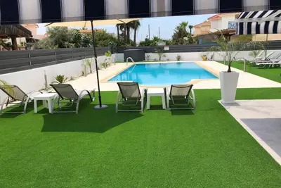 Image de Appartement de luxe de 2 chambres avec piscine B3