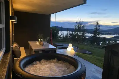 Image de 2 Appartement Bd Avec Vues Exceptionnelles!